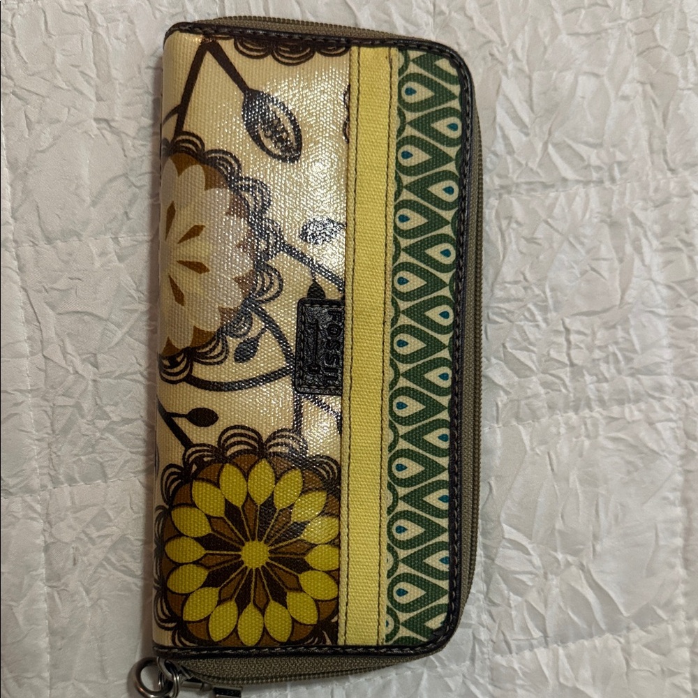Fossil Yellow and Green Floral Wallet